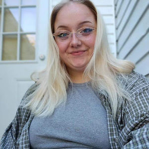 Meet your Posher, Jasmine